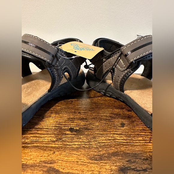 Thereabouts Boys Brown Marsh Sandals NWT Various Sizes - Picture 5 of 8